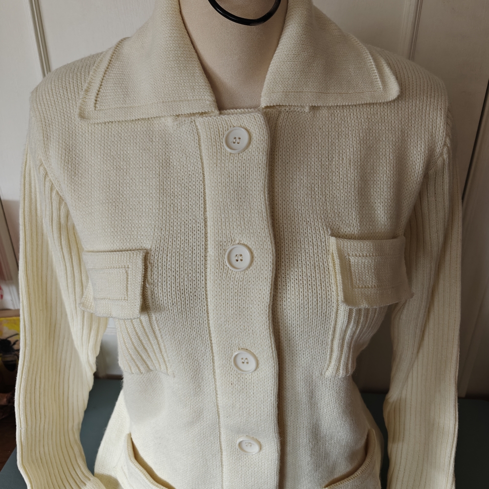 Vintage Sweater Bee by Banff Ivory Cardigan / Jacket - Belted - Sz Med to Lg